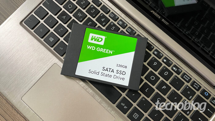Dicas Compumake: Como instalar um SSD no Notebook?
